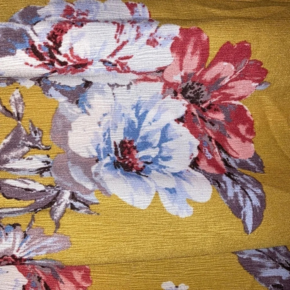 Super Cute Floral Jumpsuit - Picture 3 of 5